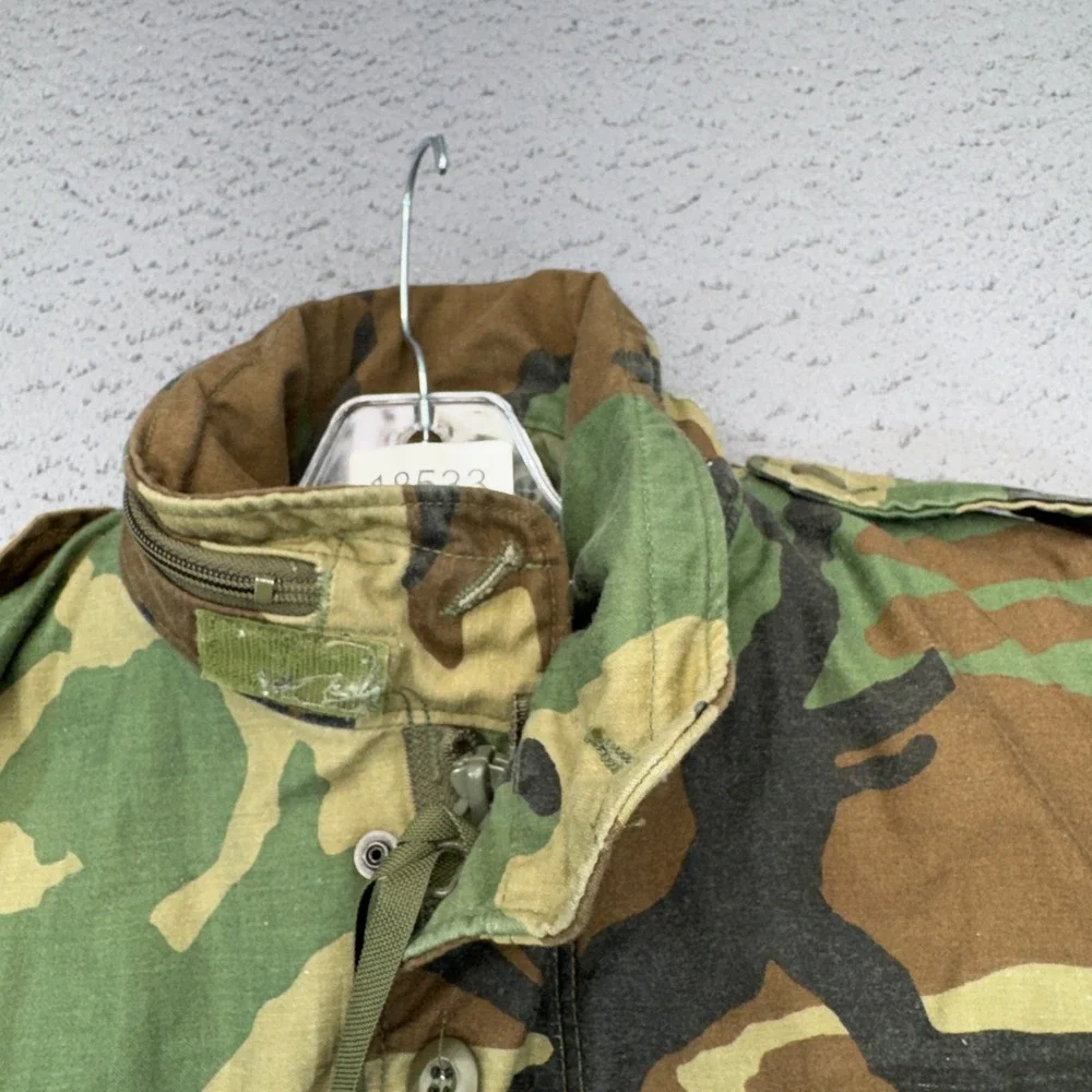 Vintage US Army Field M65 Jacket Mens Medium Short Camo Military Coat Woodland